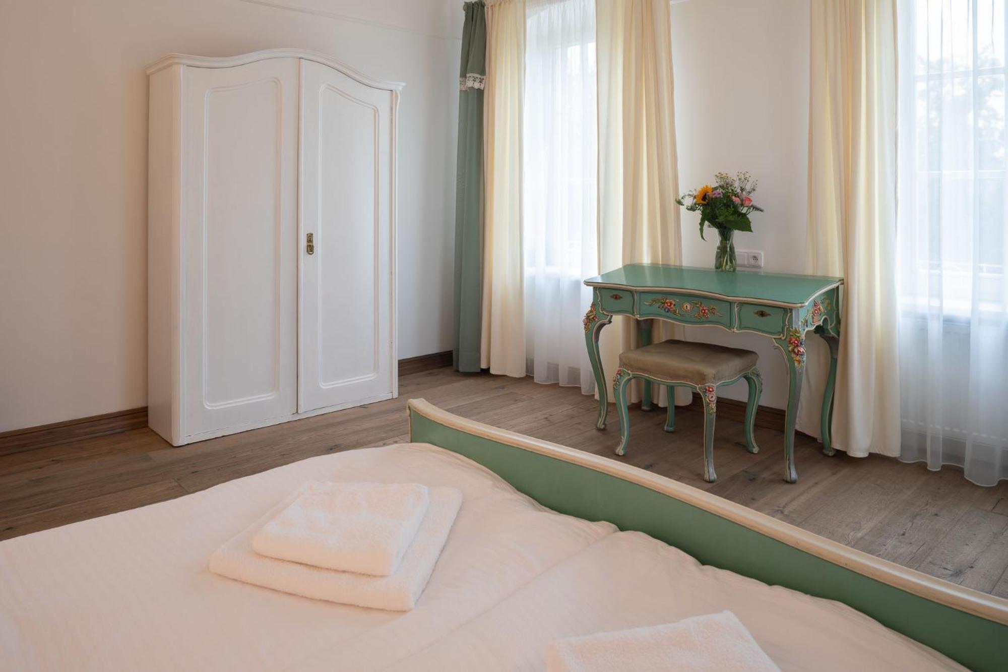 Willa Rezidence Palmbaum - Luxury And Relax Karlowe Wary Zewnętrze zdjęcie